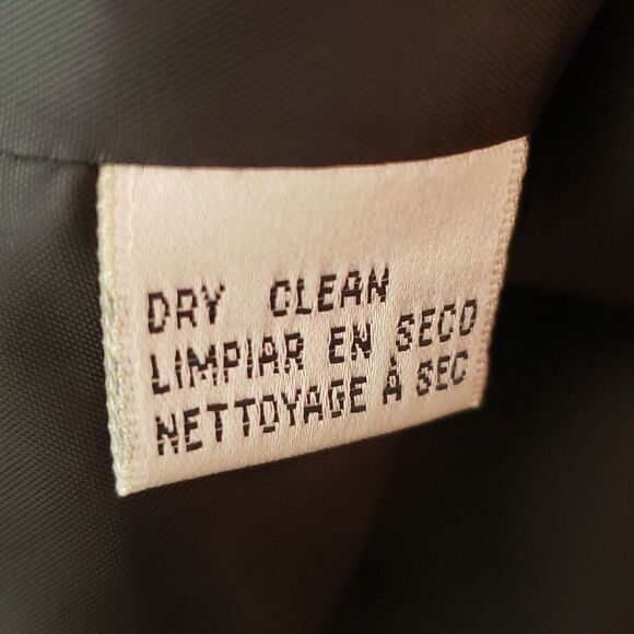 NWOT Black Evan-Picone Skirt and Top Set with White Trim Sz 16 - Picture 7 of 7